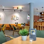 מלון Jufa Bruck An Der - Im Weitental 3*