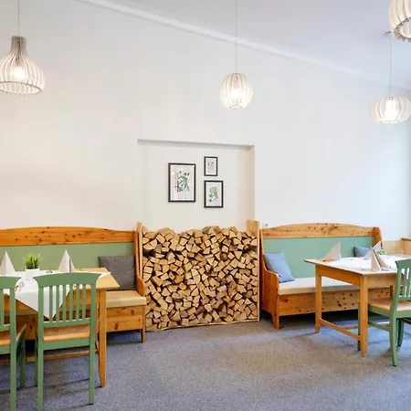 Hotel Jufa Bruck An Der - Im Weitental