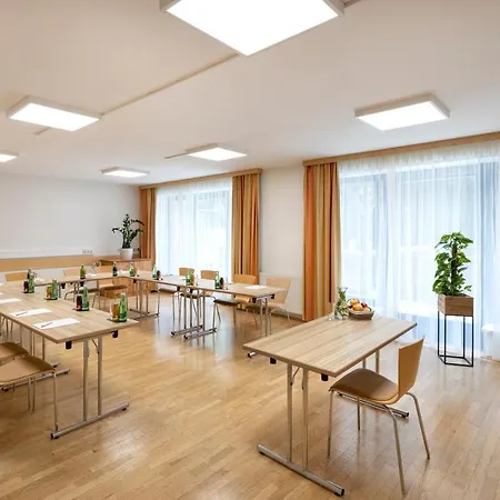 Jufa Bruck An Der - Im Weitental Hotel Bruck an der Mur