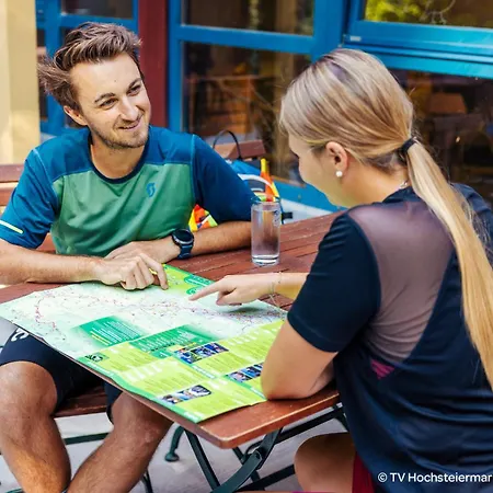 Jufa Bruck An Der - Im Weitental Szálloda 3*