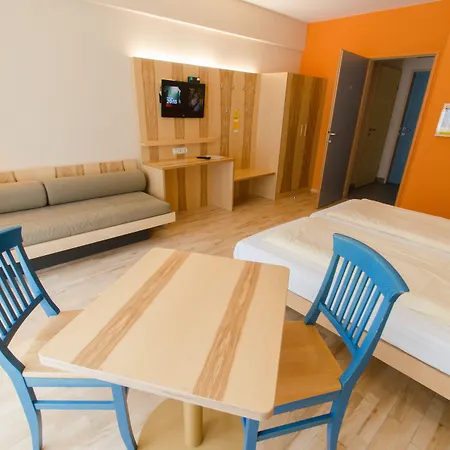 Hotel Jufa Bruck An Der - Im Weitental