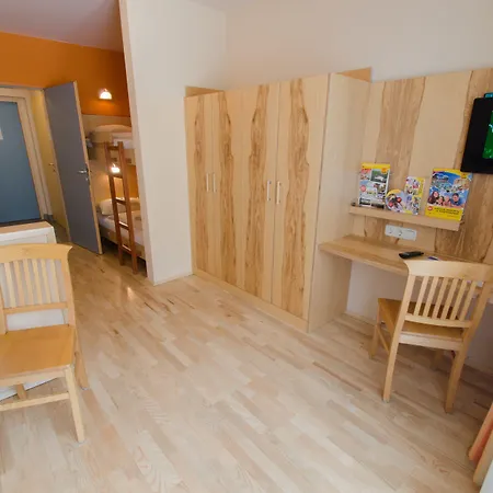 Hotel Jufa Bruck An Der - Im Weitental