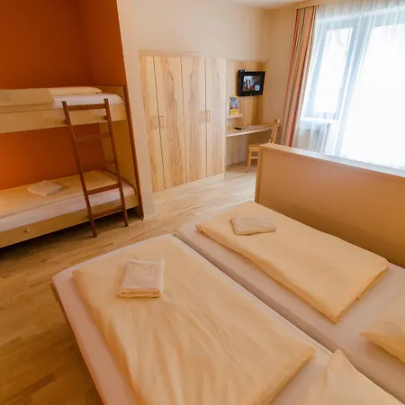 Jufa Bruck An Der - Im Weitental 3* Bruck an der Mur