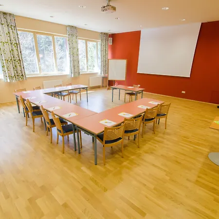 Jufa Bruck An Der - Im Weitental 3* Bruck an der Mur