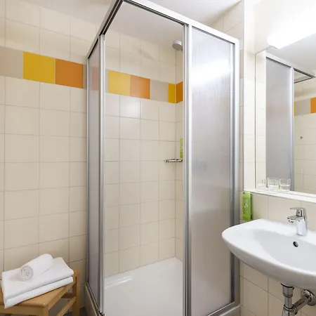 Jufa Bruck An Der - Im Weitental Hotel