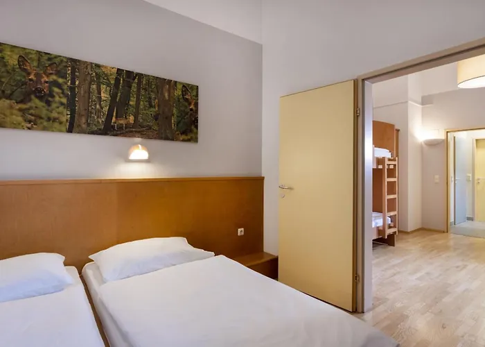 Jufa Bruck An Der - Im Weitental Szálloda 3*