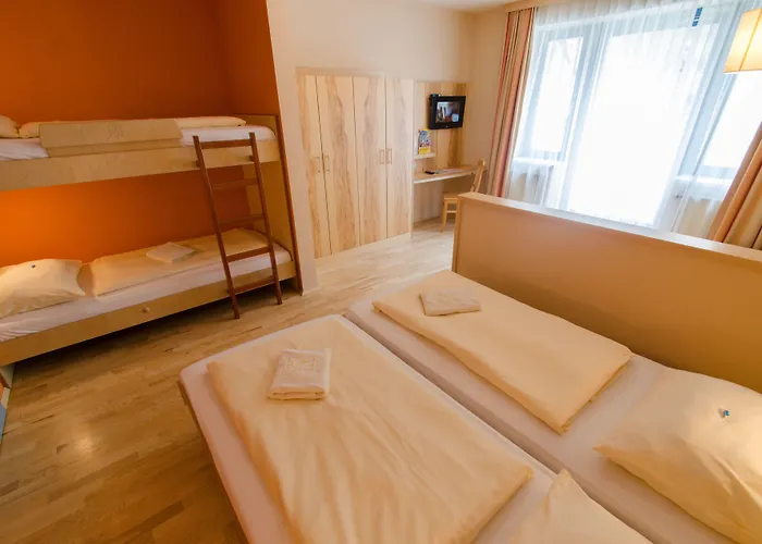 Jufa Bruck An Der - Im Weitental 3* Bruck an der Mur