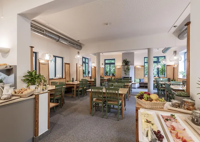 فندق Jufa Bruck An Der - Im Weitental