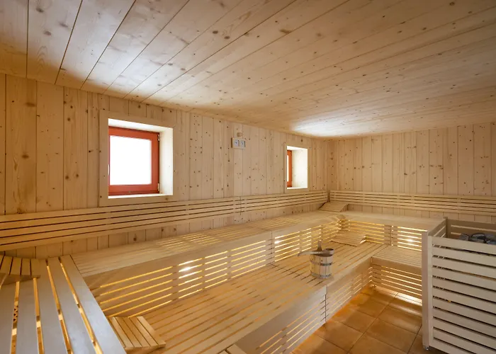 Jufa Bruck An Der - Im Weitental